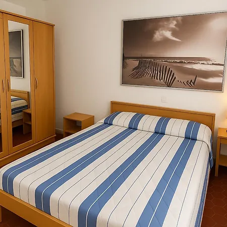 Maison En Bord De Avec Parking Et 2 | - Fr-1-732-79 Casa vacanze